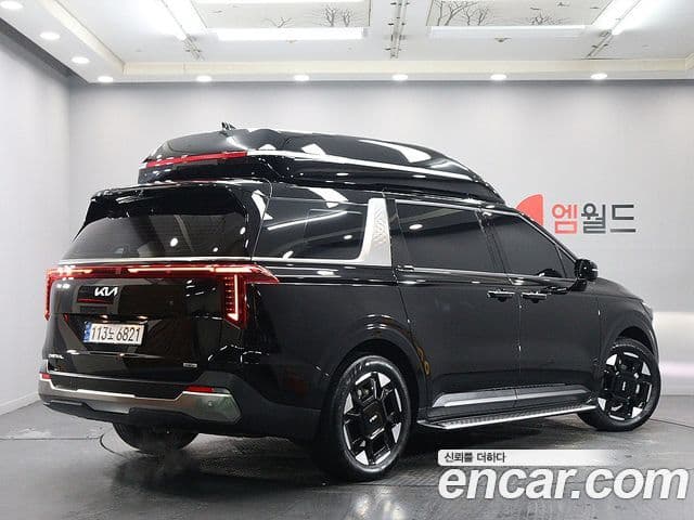 Kia Carnival 2024 — ფოტო 5/20