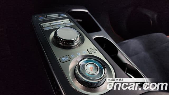 Genesis GV70 2021 — Şəkil 9/20