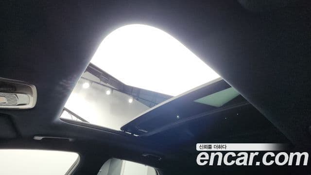 Genesis GV70 2021 — Şəkil 18/20