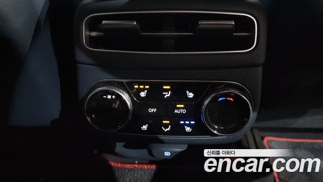 Genesis GV70 2021 — Şəkil 19/20