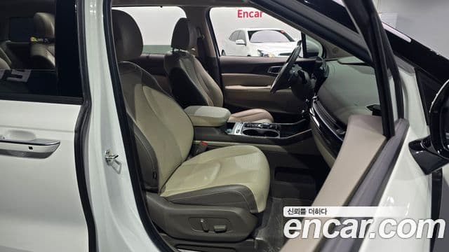 Kia Carnival 2024 — ფოტო 20/20