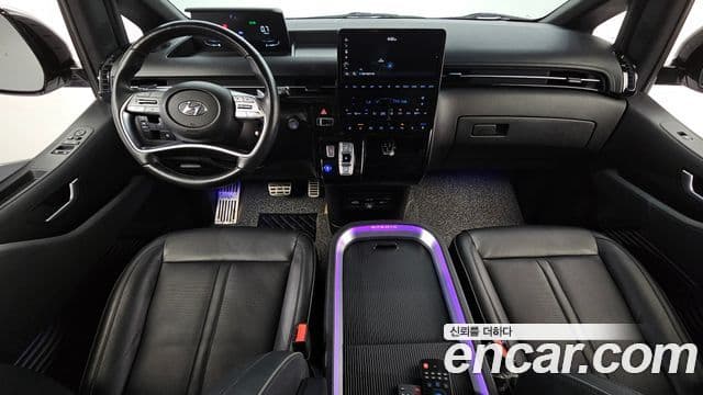 Hyundai Staria 2022 — ფოტო 7/20