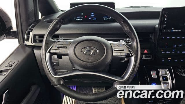 Hyundai Staria 2022 — ფოტო 14/20