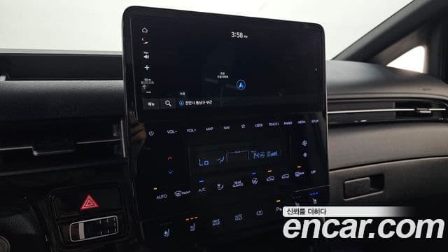 Hyundai Staria 2022 — ფოტო 16/20