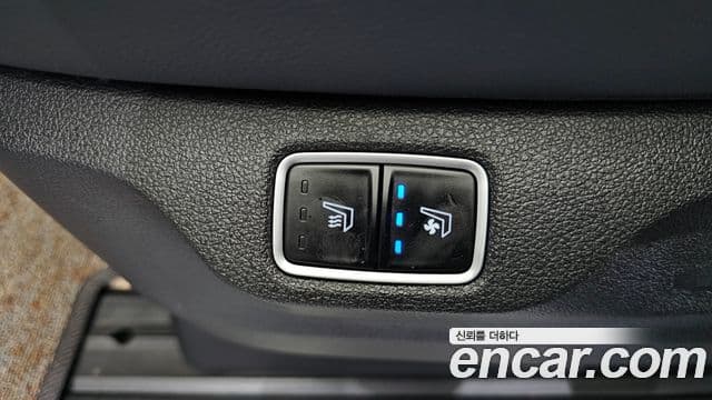 Hyundai Staria 2022 — ფოტო 19/20