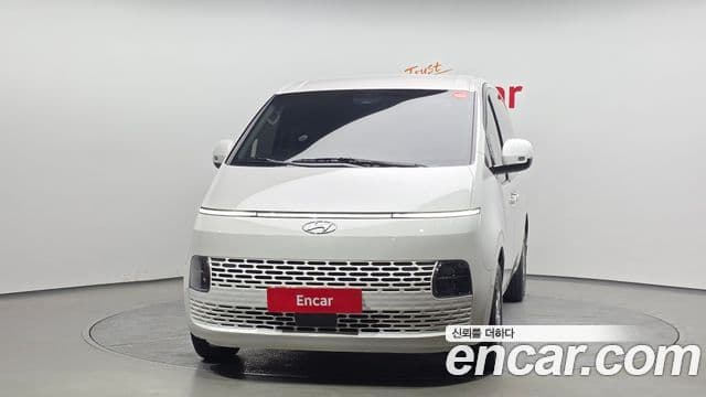 Hyundai Staria 2023 — Фото 3/20