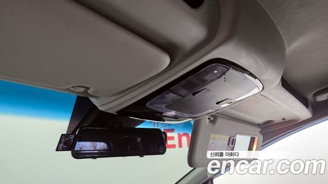Hyundai Staria 2023 — Фото 19/20