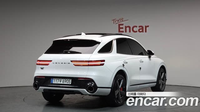 Genesis GV70 2022 — Şəkil 2/20