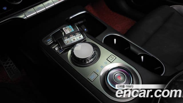 Genesis GV70 2022 — Şəkil 9/20