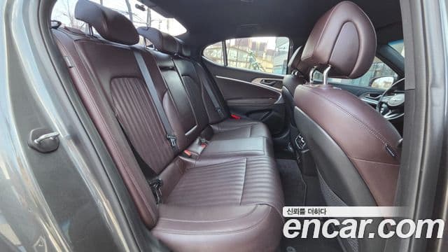 Genesis G70 2021 — Şəkil 16/19