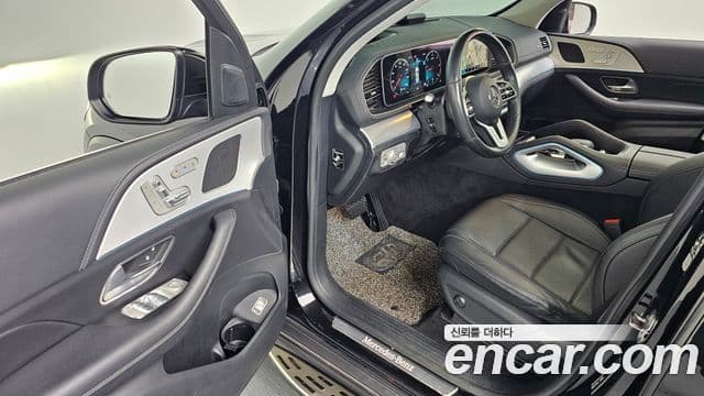 Mercedes-Benz GLE-Class 2021 — Şəkil 11/20