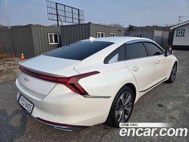 Kia K8 2022 — Şəkil 4/11