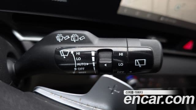 Kia Carnival 2024 — ფოტო 17/20