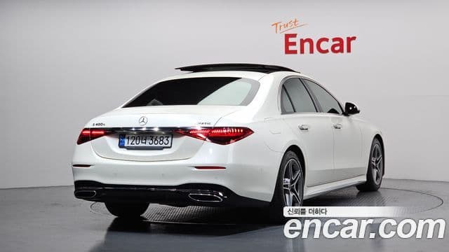Mercedes-Benz S-Class 2022 — Photo 14/20