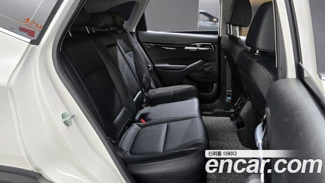 Kia Seltos 2023 — ფოტო 12/20