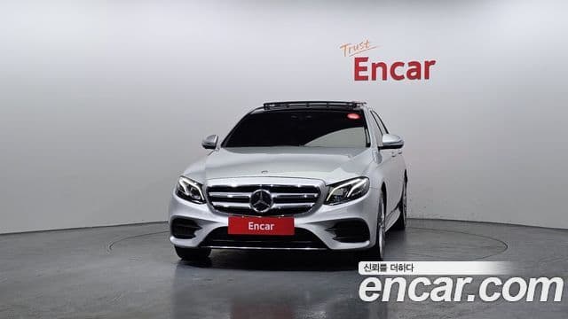 Mercedes-Benz E-Class 2020 — Фото 3/20
