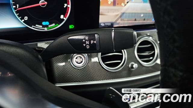 Mercedes-Benz E-Class 2020 — Фото 9/20