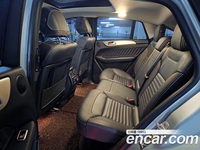 Mercedes-Benz GLE-Class 2018 — ფოტო 6/20
