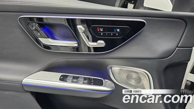 Mercedes-Benz GLC-Class 2025 — ფოტო 15/20