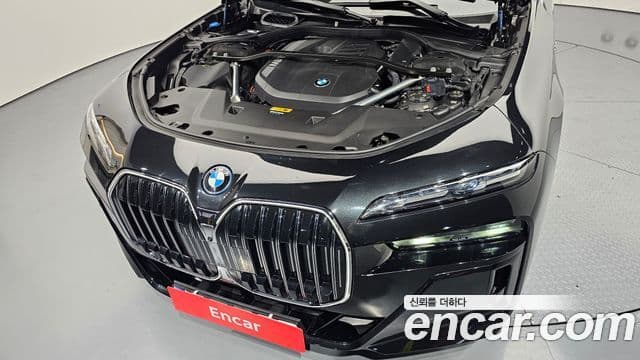 BMW 7 Series 2023 — ფოტო 2/20