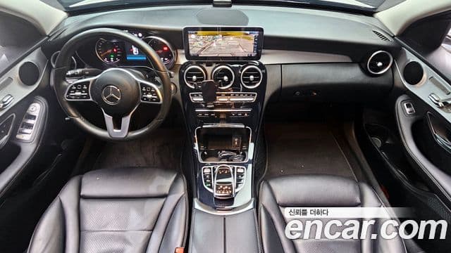 Mercedes-Benz C-Class 2020 — ფოტო 7/20