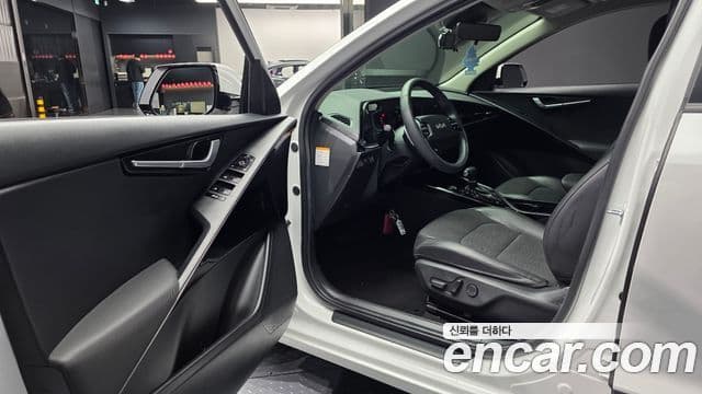 Kia Niro 2022 — Şəkil 10/20