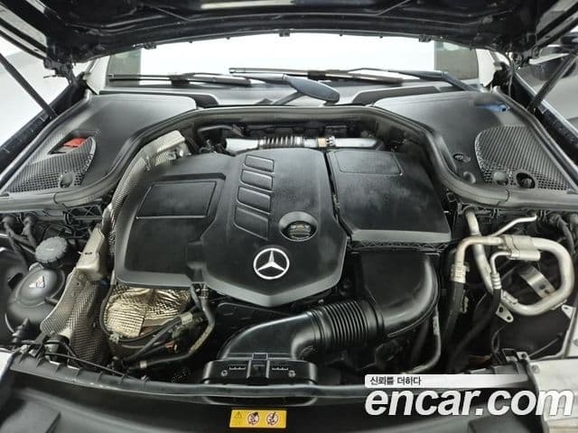 Mercedes-Benz E-Class 2018 — Фото 5/20