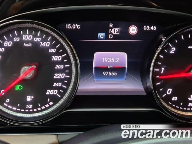 Mercedes-Benz E-Class 2018 — Фото 9/20