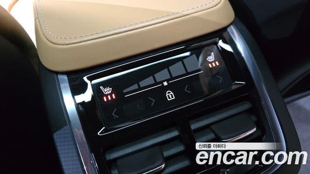 Volvo S90 2019 — ფოტო 18/20