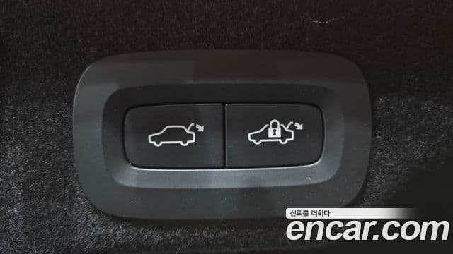 Volvo S90 2019 — ფოტო 19/20