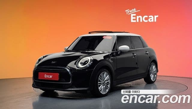 Mini Cooper 2021 — ფოტო 1/20