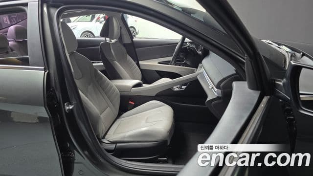 Hyundai Avante 2020 — ფოტო 12/20