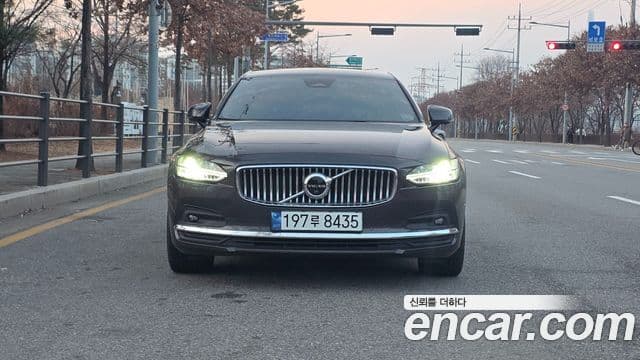 Volvo S90 2023 — ფოტო 2/20