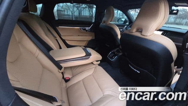 Volvo S90 2023 — ფოტო 10/20