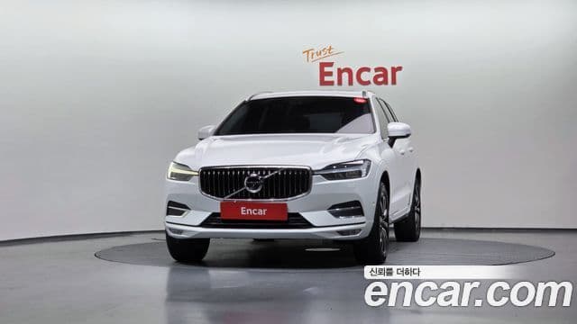 Volvo XC60 2021 — Photo 17/20