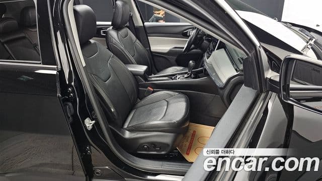 Jeep Compass 2022 — Şəkil 17/20