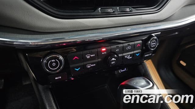 Jeep Compass 2022 — Şəkil 14/20
