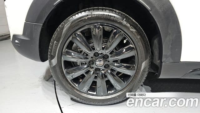 Mini Cooper S Countryman 2024 — ფოტო 5/20