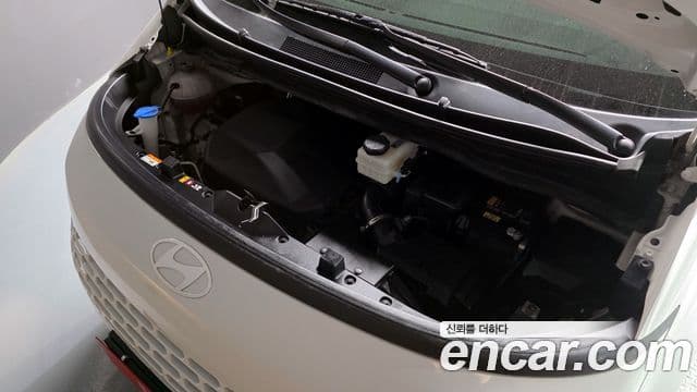 Hyundai Staria 2024 — ფოტო 6/20