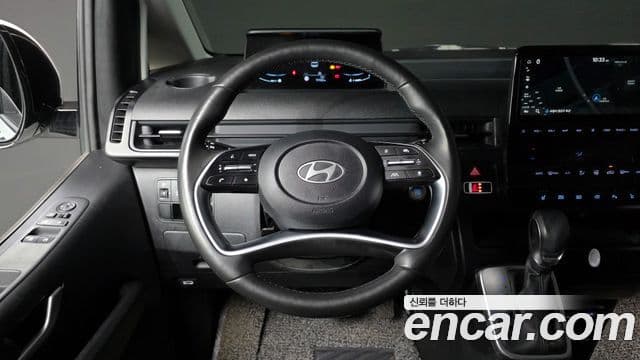 Hyundai Staria 2024 — ფოტო 13/20