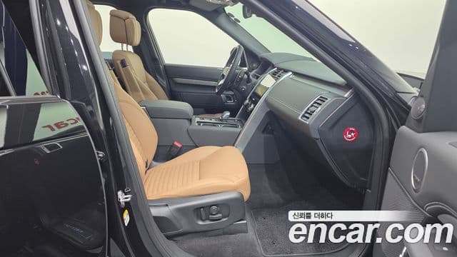 Land Rover Discovery 5 2024 — ფოტო 10/20