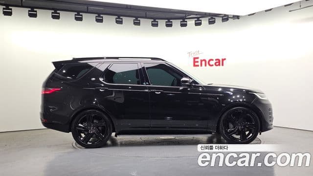 Land Rover Discovery 5 2024 — ფოტო 15/20
