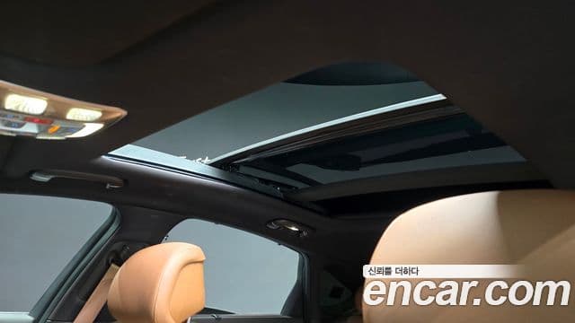 Genesis G80 2022 — Photo 16/20