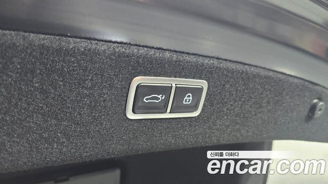 Genesis G80 2022 — Photo 17/20