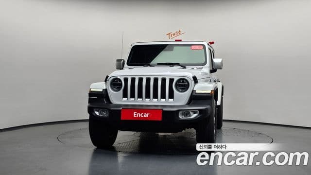 Jeep Wrangler 2022 — ფოტო 15/20