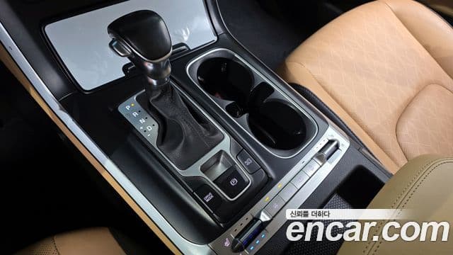 Kia Carnival 2022 — Şəkil 9/20
