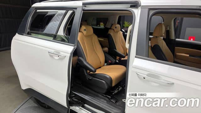 Kia Carnival 2022 — Şəkil 12/20