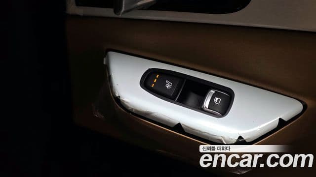 Kia Carnival 2022 — Şəkil 19/20
