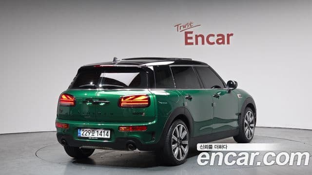 Mini Cooper S Clubman 2023 — ფოტო 2/20