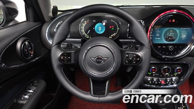 Mini Cooper S Clubman 2023 — ფოტო 15/20